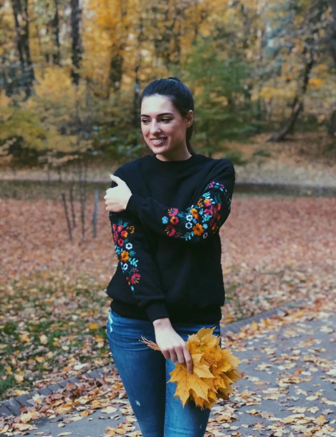 Black Sweatshirt