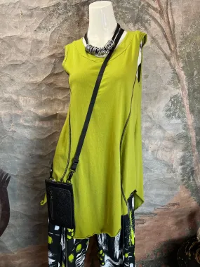 CE017B Slvless Katy Top