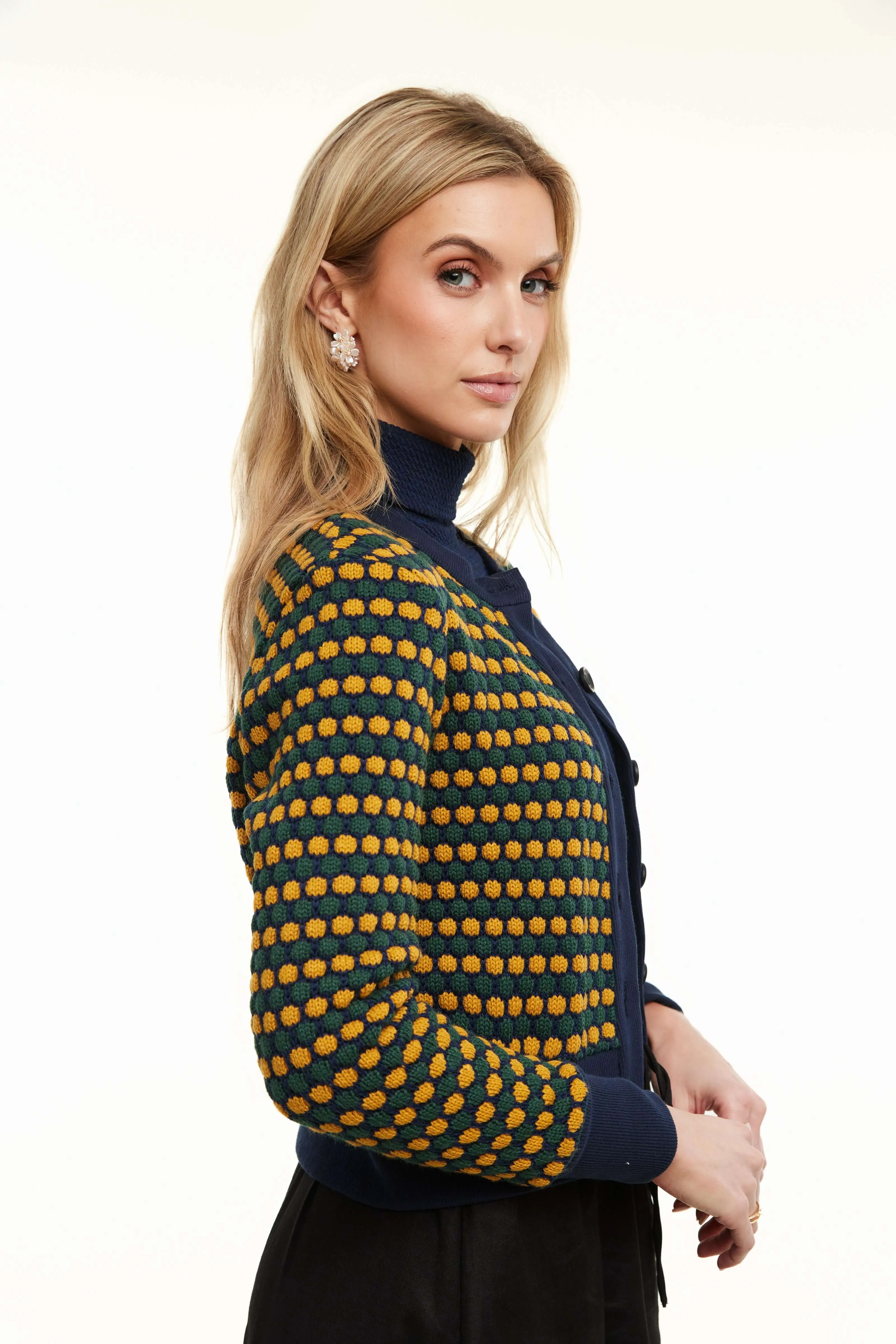 CHUNKY KNIT CARDIGAN