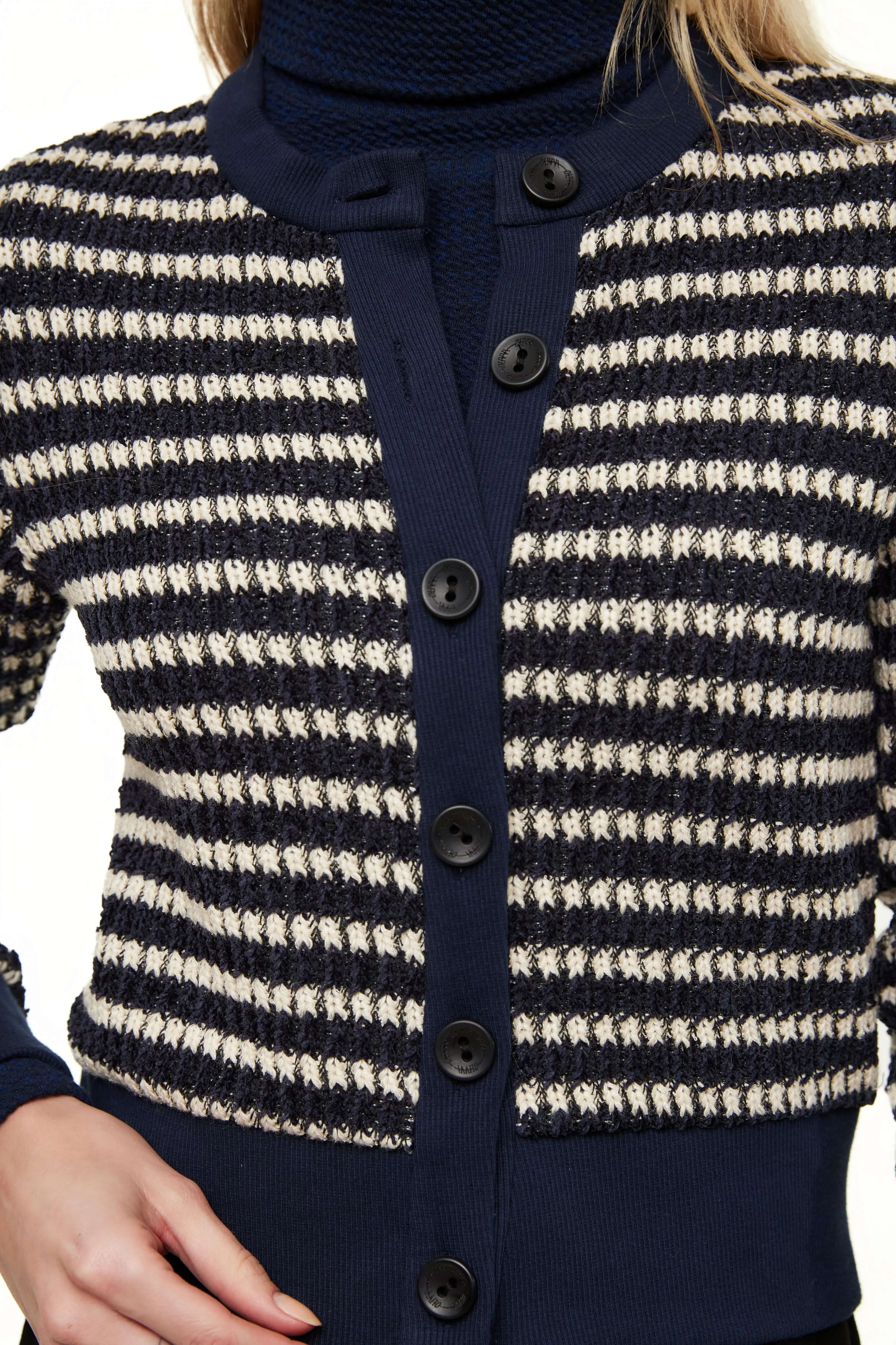 CHUNKY KNIT CARDIGAN