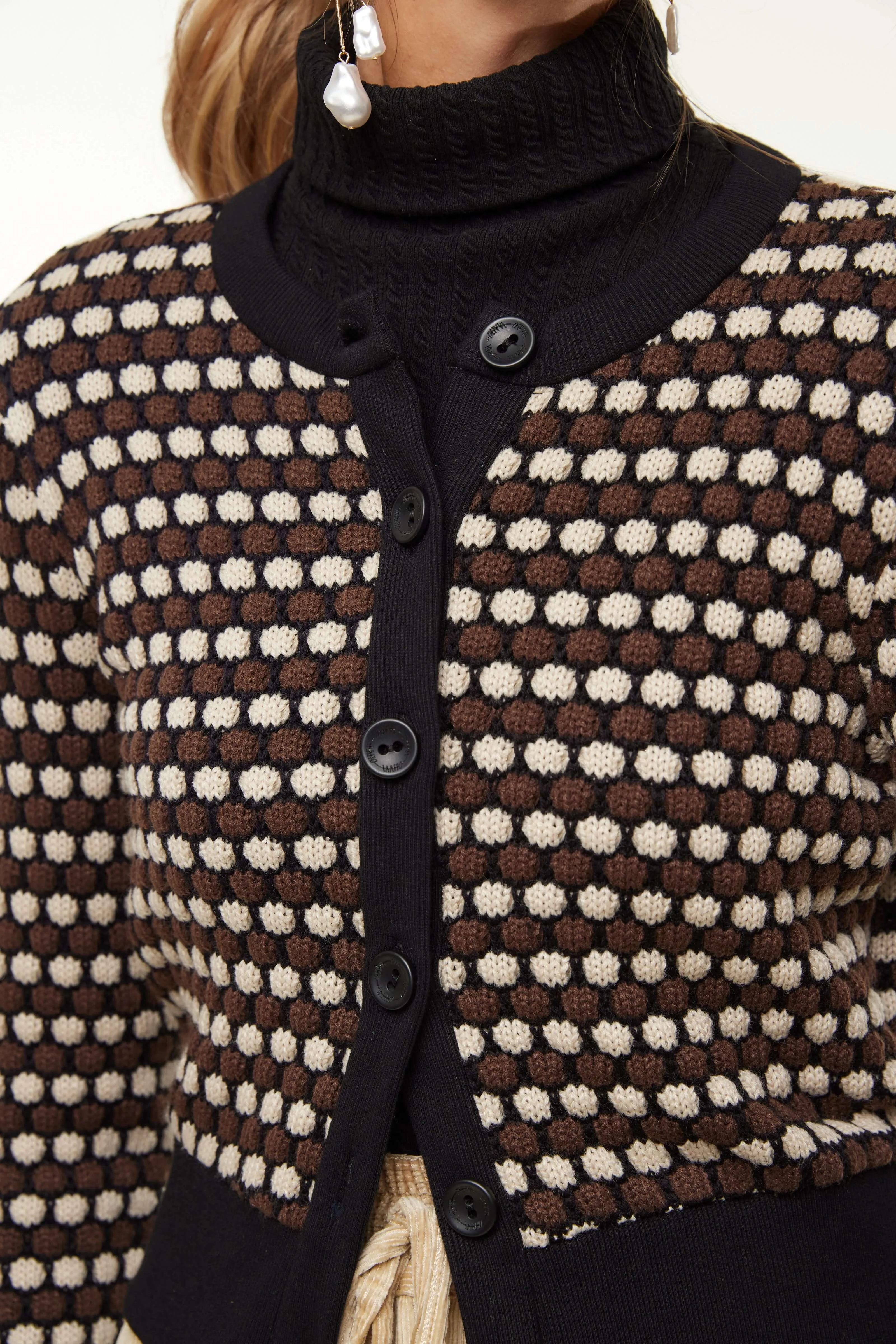 CHUNKY KNIT CARDIGAN