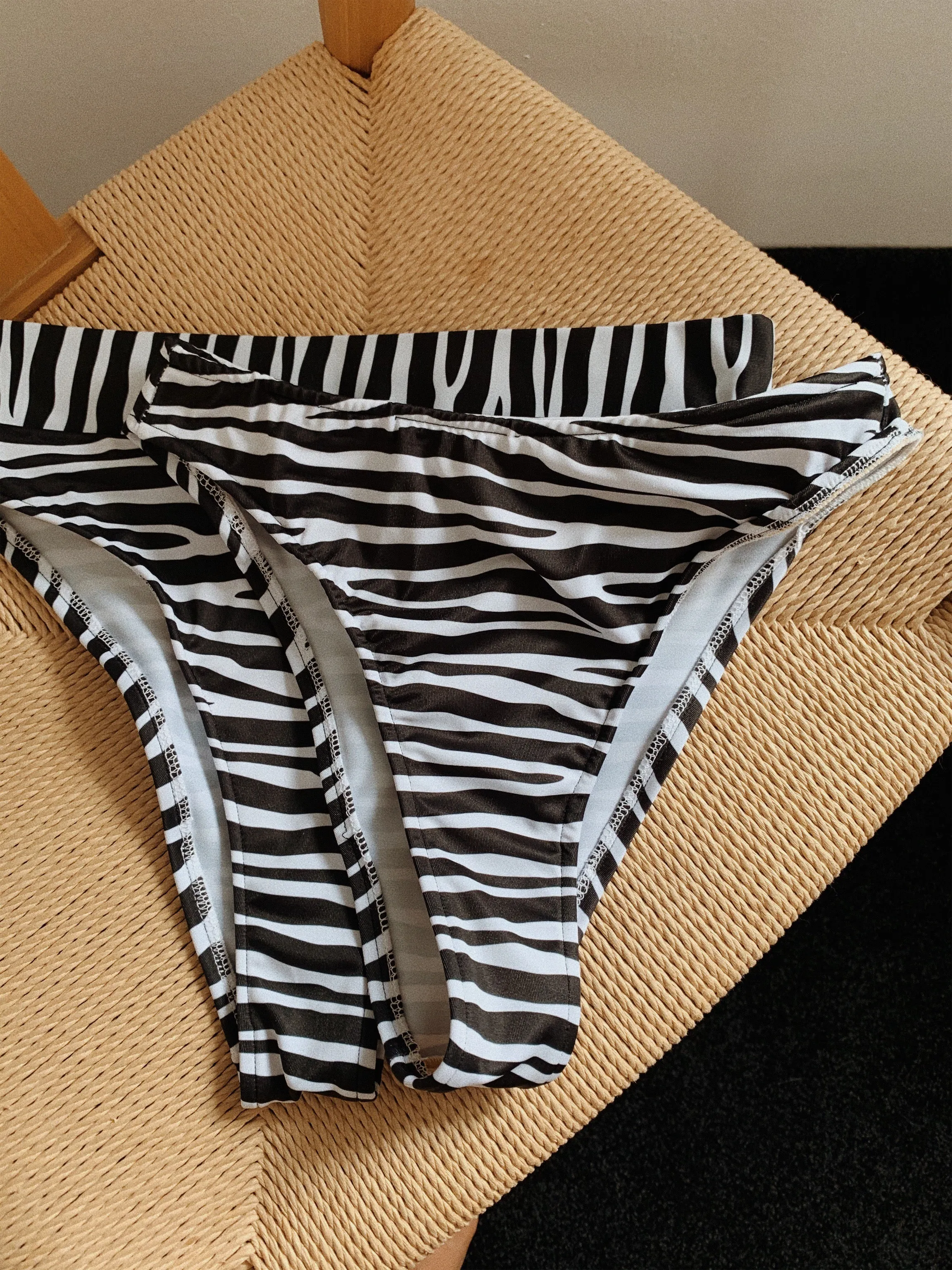 GIORGIA LEOPARD MONOCHROME HIGH WAISTED HIGH CUT BOTTOMS