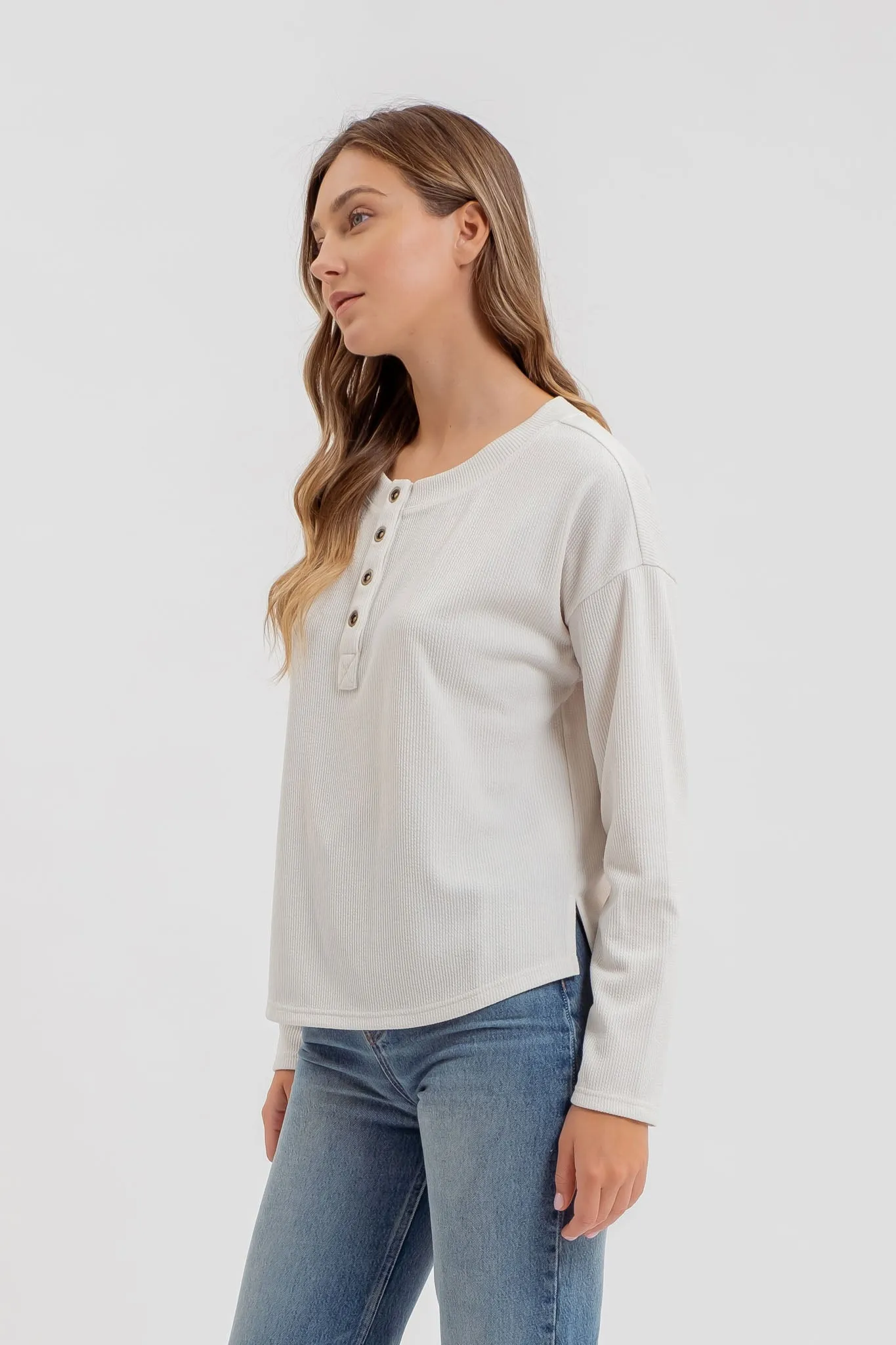HALF BUTTON DOWN LONG SLEEVE HENLEY KNIT TOP