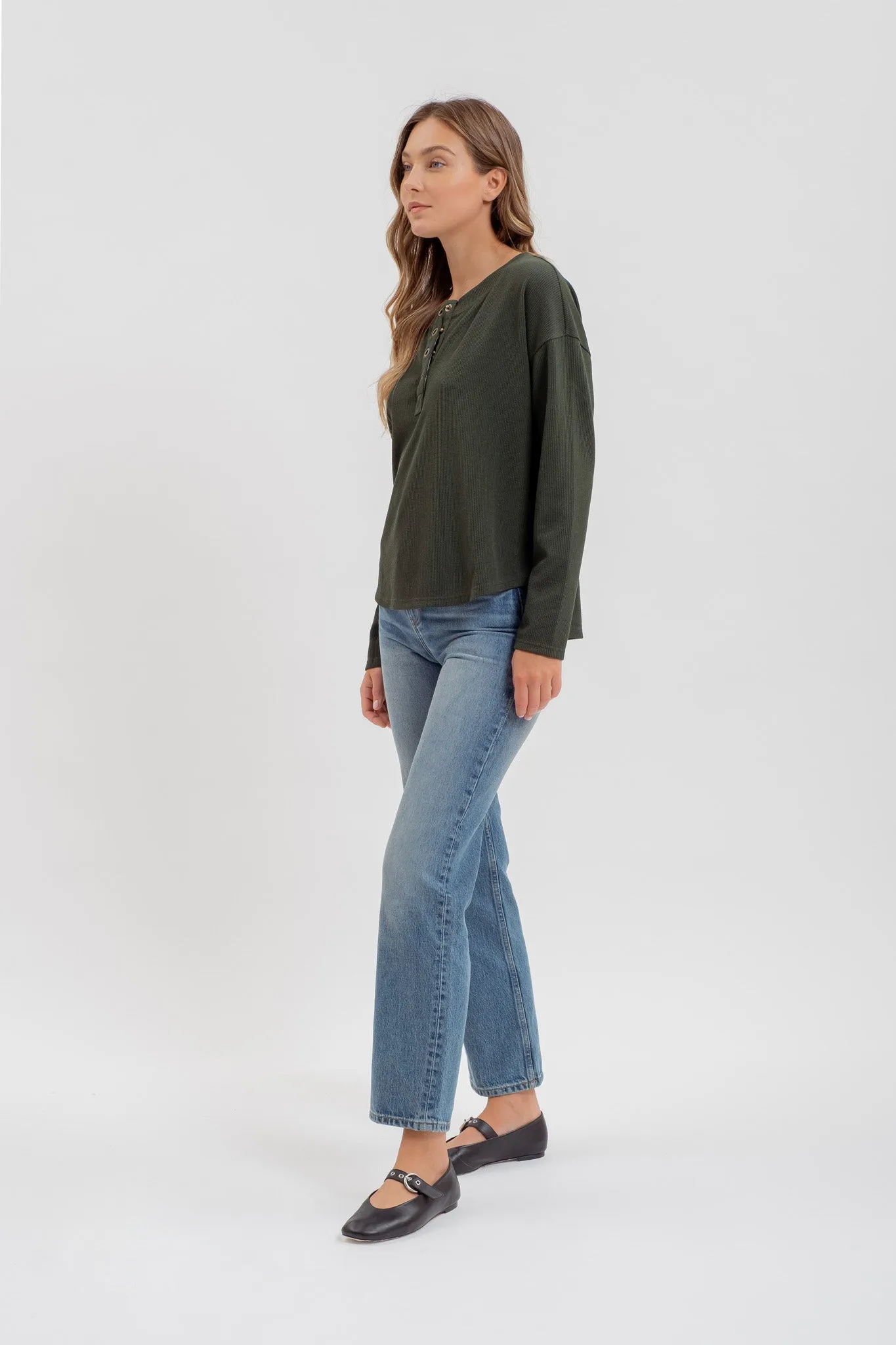 HALF BUTTON DOWN LONG SLEEVE HENLEY KNIT TOP