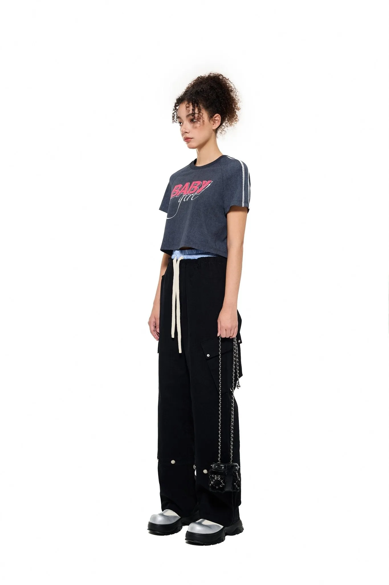 Paperbag-Waist Cargo Trousers in Black