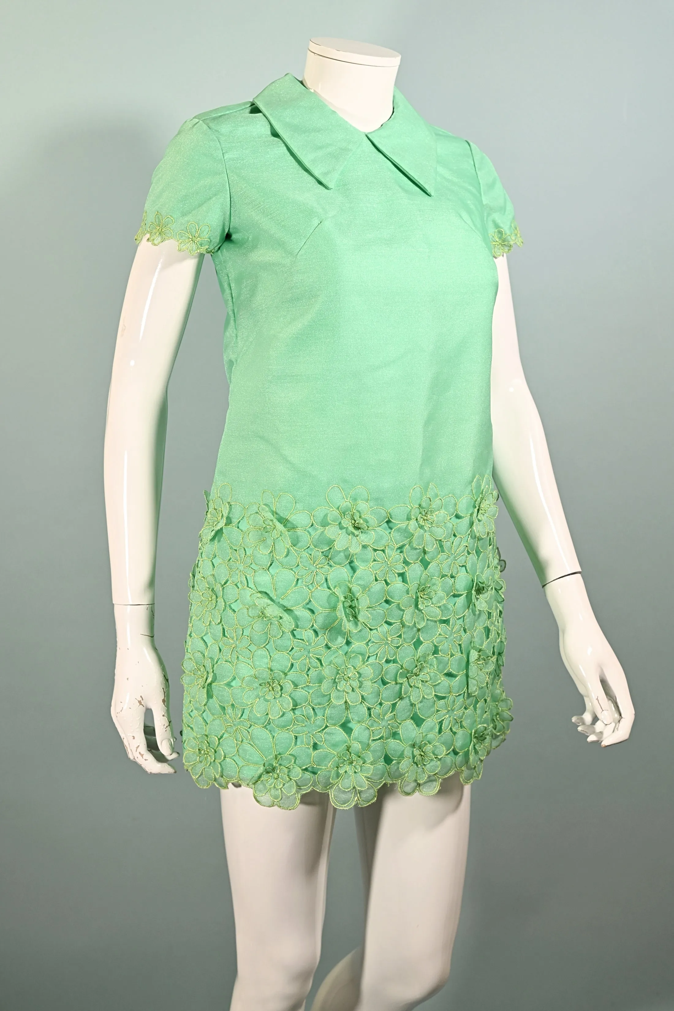 SOLD Vintage 60s Girl's Mini Dress w/Applique Flowers, Mint Shift Party Dress