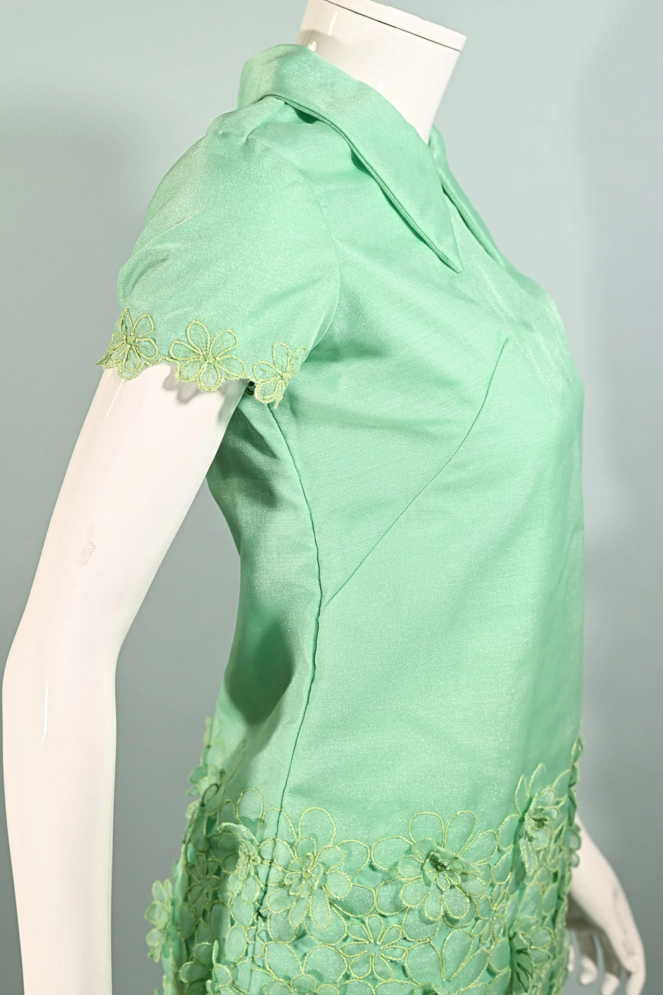 SOLD Vintage 60s Girl's Mini Dress w/Applique Flowers, Mint Shift Party Dress