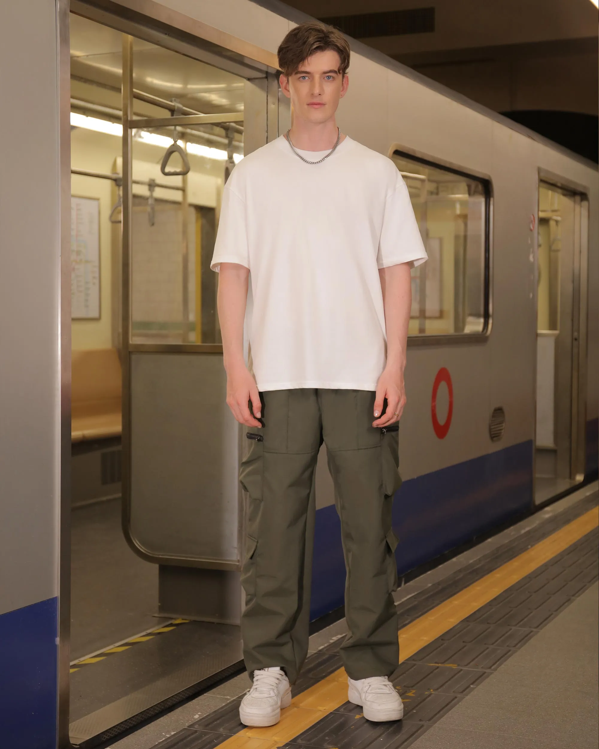 Stylish Cargo Pants for a Modern Look