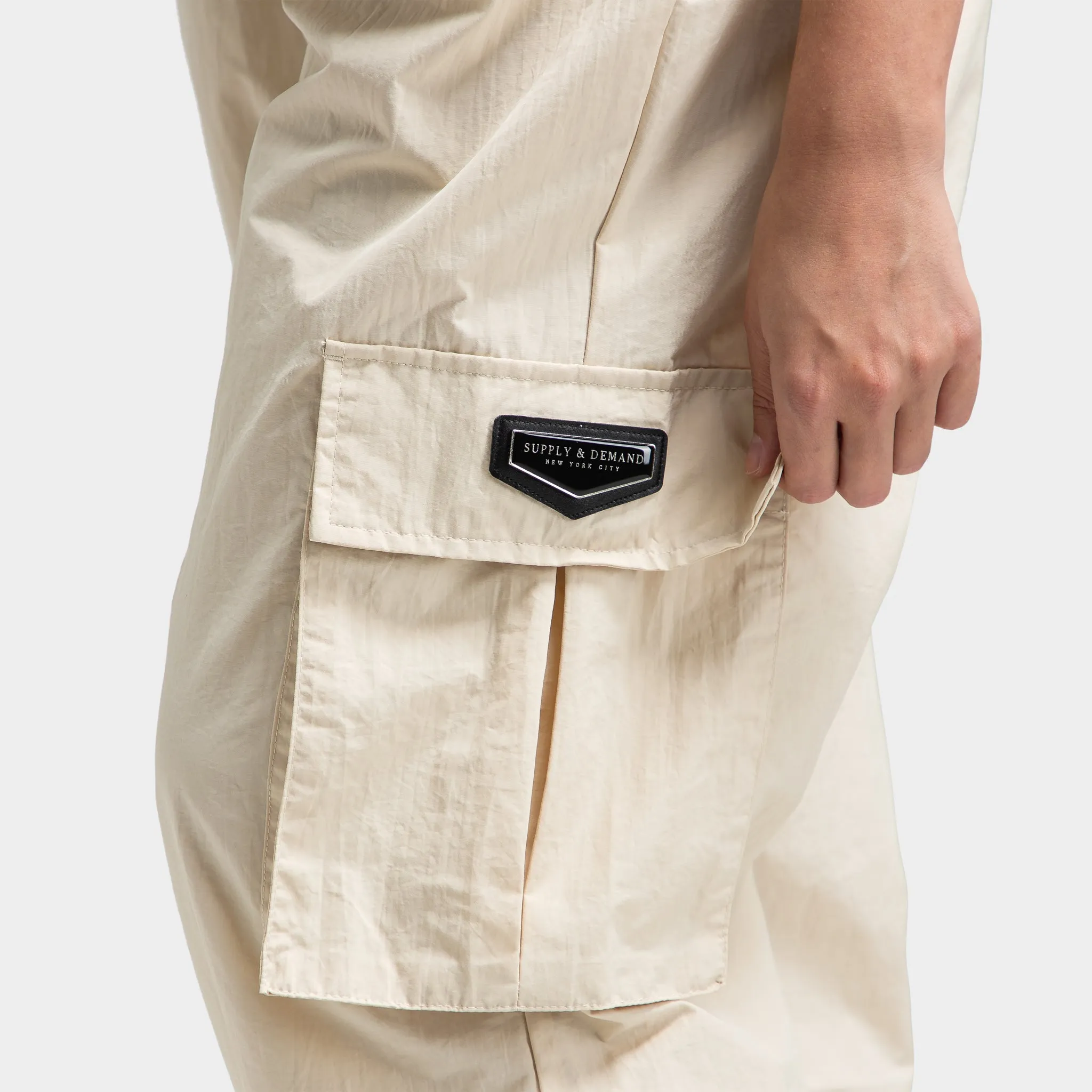 Supply & Demand Women's Monroe Cargo Pants / Sandshell